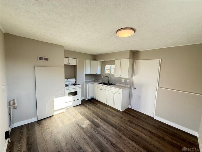 Photo - 612 Kirkwood Dr