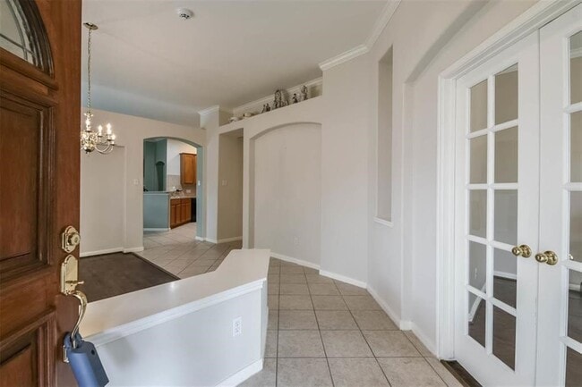 Photo - 5911 Mettler Ln