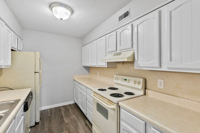 Photo - Monroe Crest Apartments