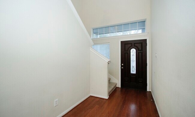 Photo - 11 Aquiline Oaks Pl
