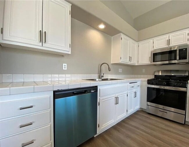 Photo - 9317 Mountain Rise Ave