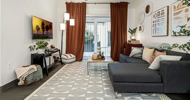 Living-Room-01-Social-28-Gainsville-FL - Social 28 Apartments