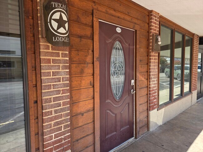 Photo - Floresville 3rd St Apartments Unit 101