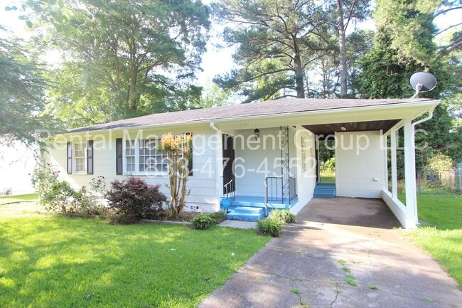 Building Photo - New On The Market with GREAT FEATURES! Better Hurry To See This One!!