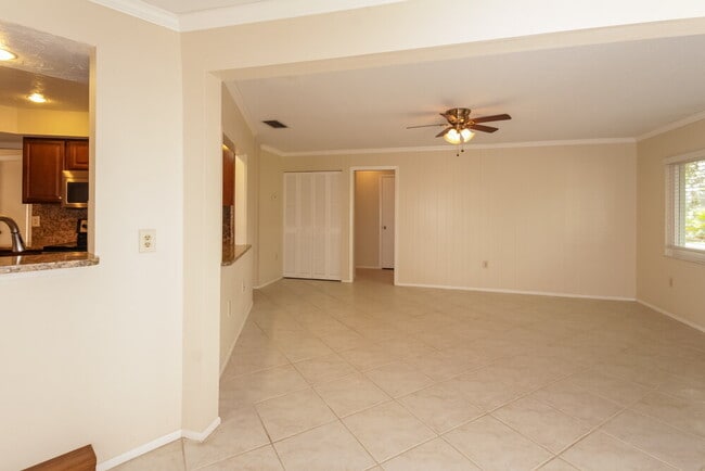 Photo - 4248 Dryden Cir