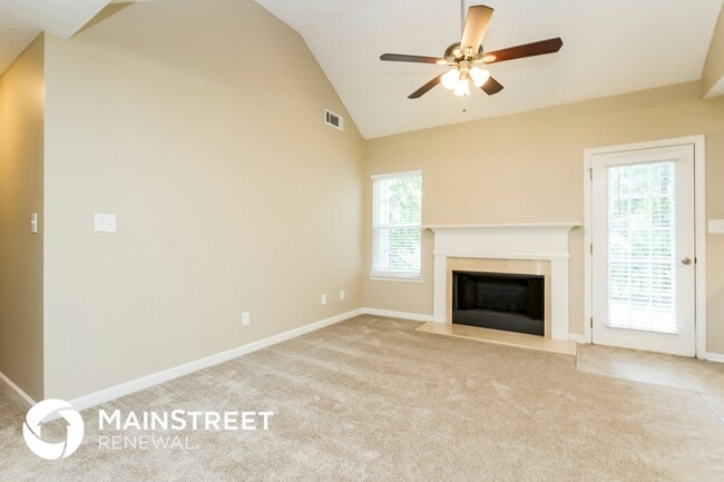 Photo - 308 Barr Cir