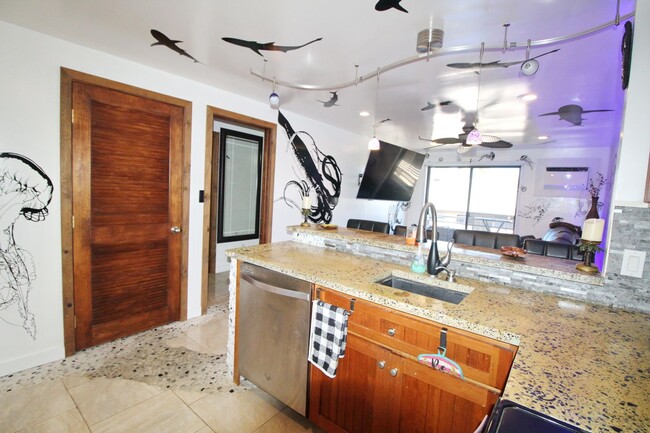 Building Photo - Kihei Shores -Furnished 2bed/2bath - Under... Unit H208 Rental