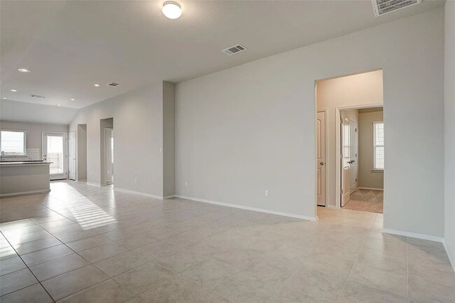 Photo - 171 White Dunes Dr