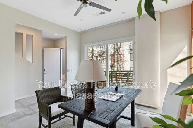 Photo - 71 Lucy St SE Unidad #4