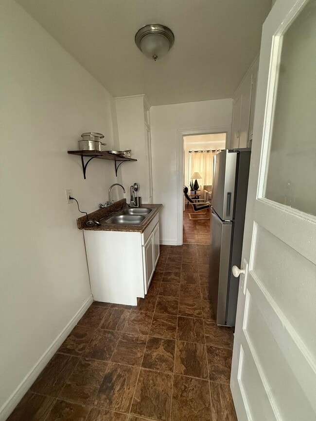 4625 Kingswell Ave Unit 4625