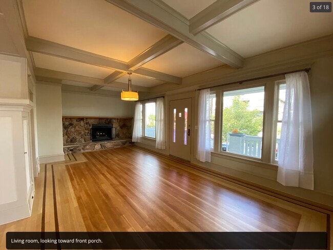 Photo - 2207 4th Ave N