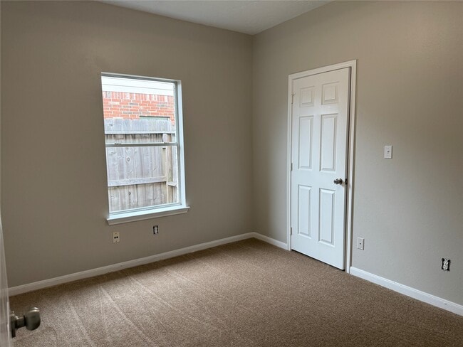 Photo - 23110 Oxbow Trail