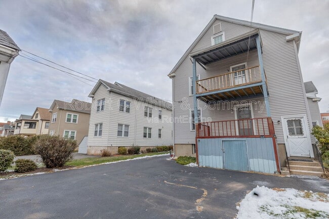 Photo - 35 Outlook Ave Unit 1