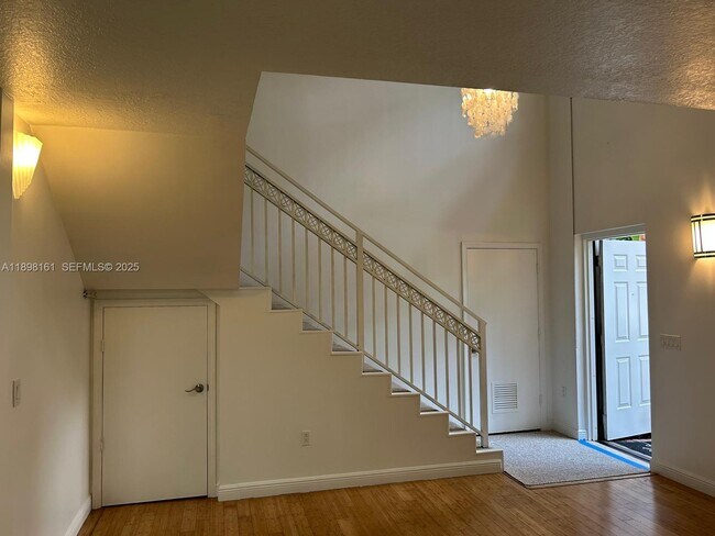 Photo - 888 Douglas Rd