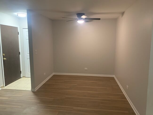 Photo - 1703 W Victoria Dr Unidad 302