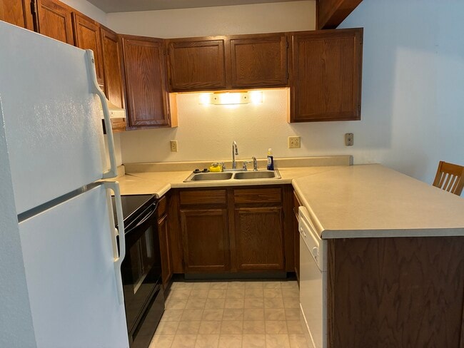 Photo - 615 Ginko Rd Unit Apartment 2