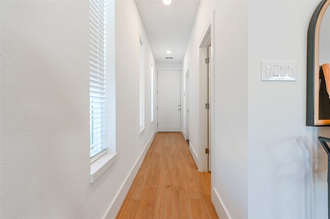 Photo - 7607 Victory Reserve St