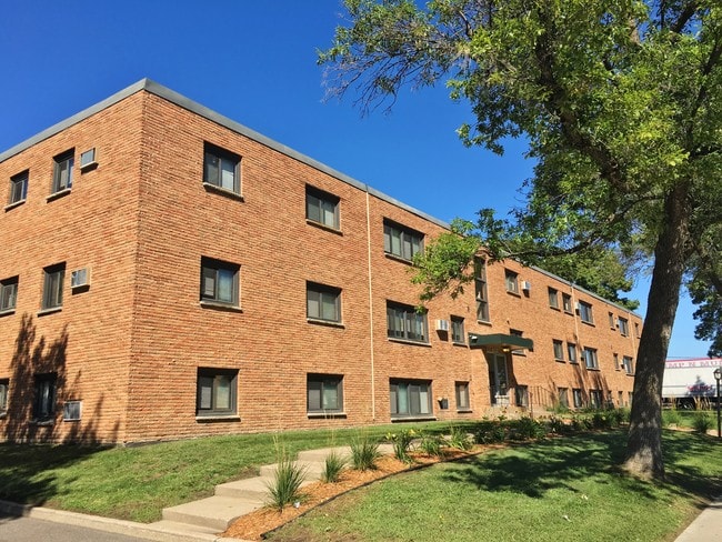 Lyndale West Apartments - Lyndale West Apartments