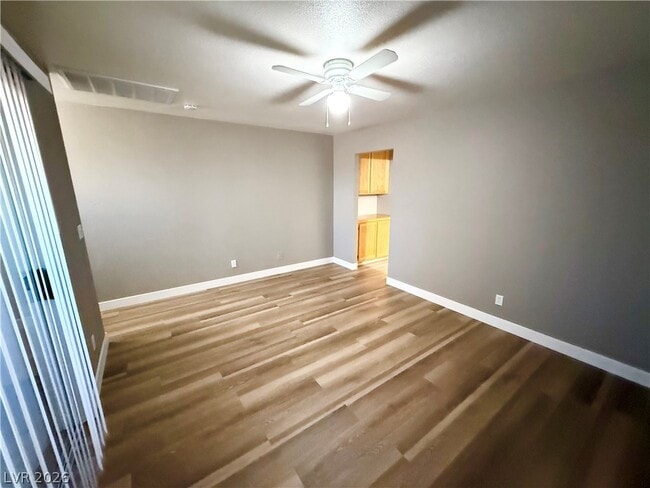 Photo - 452 Comstock Ave