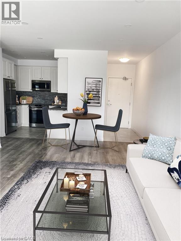 Photo - 5 Hamilton St N Unité 211