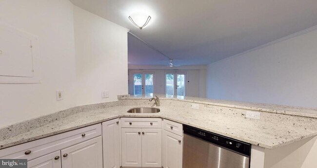 Photo - 801 S Pitt St Unit 228