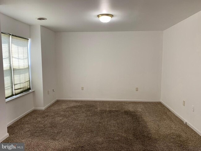 Building Photo - 616 W Martin St Rental