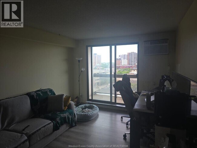 Photo - 150 Park St W Unit 811