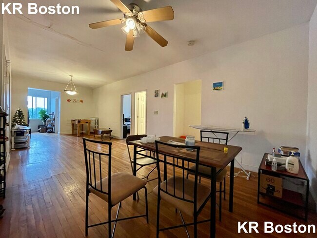 Photo - 37 Egremont Rd Unit 5