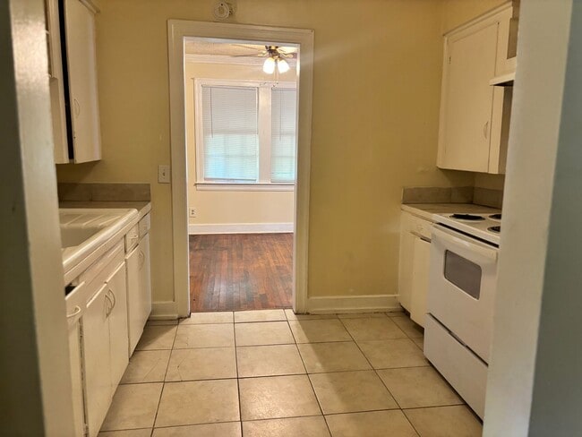 Photo - 177 W Santa Clair St