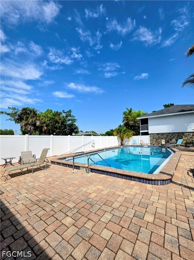 Photo - 1849 Maravilla Ave Unit A14