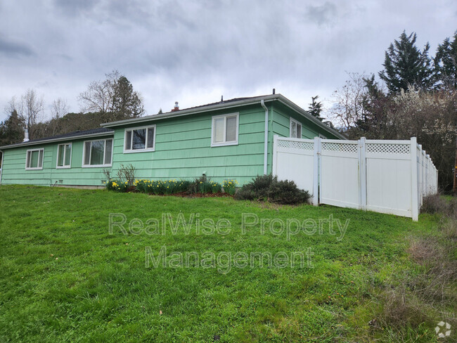 Building Photo - 3089 NE Follett St Rental