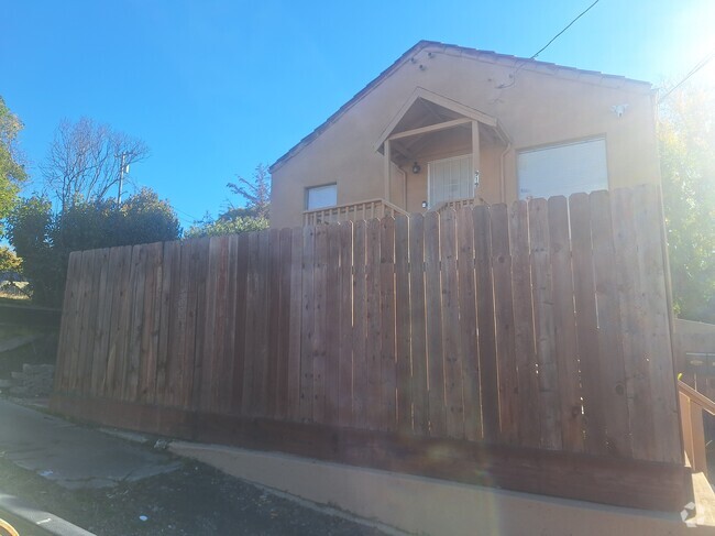 Building Photo - 919 Mariposa Ave Rental