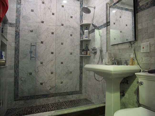 Photo - 3 Parker Hill Ter Unidad 1