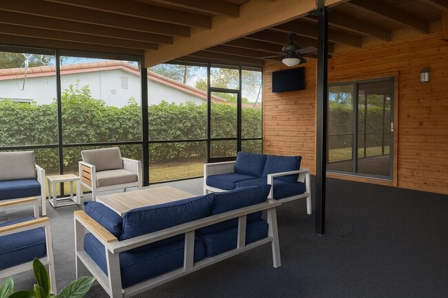 Photo - 4205 Hayes St