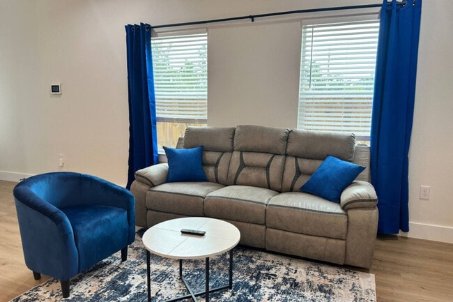 Photo - 929 Marjorie St Unit SI ID1060806P