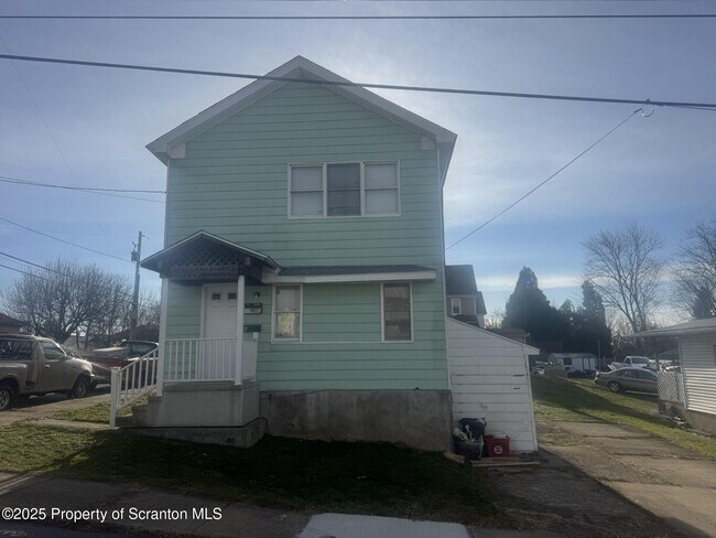 Photo - 2001 Price St