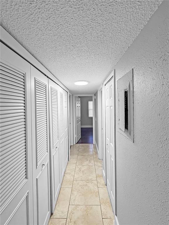 Photo - 46 N Fairfax Ave Unidad 40