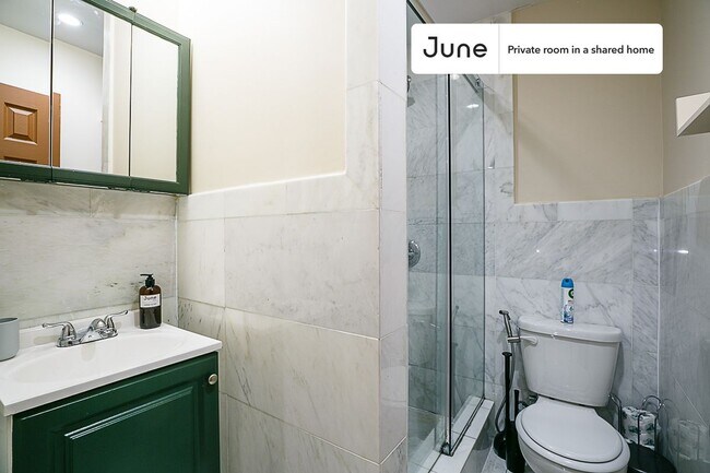 Photo - Room in Shared 3 bed/2 bath home Unidad A