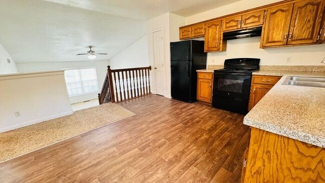 Photo - Creekwood Park Townhomes - Reduced rent + claim your choice of a brand-new 55" TV or a $250 Amazo...