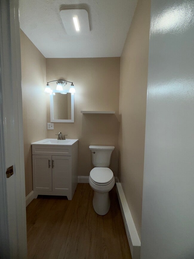 Photo - 17 Lockwood Ave