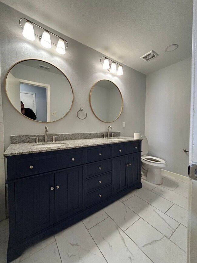 Photo - 2750 Ridgewood St