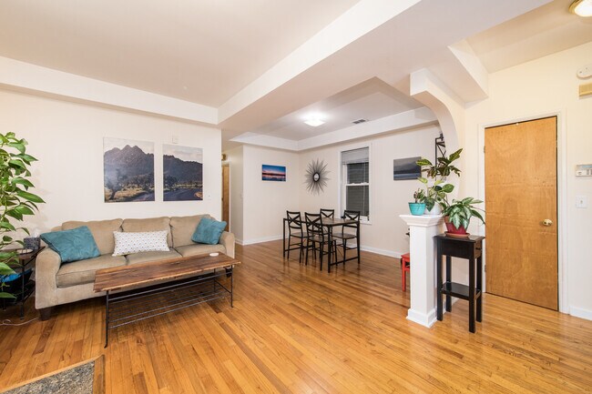 Photo - 1249 N Cleaver St Unidad G