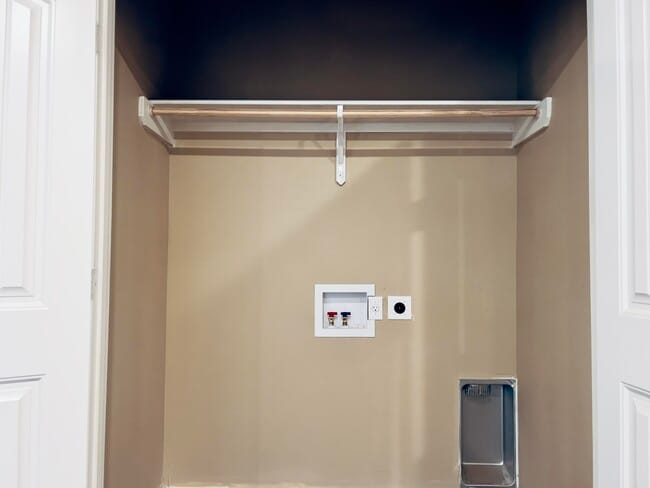 Photo - 2419 N Ave N