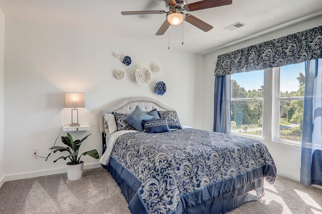 Marbella Cir Model Home-009