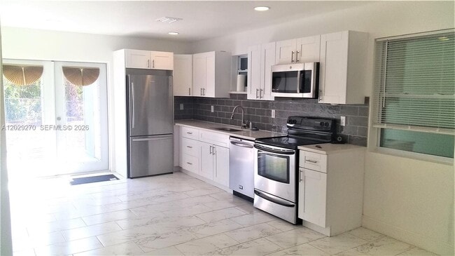 Photo - 710 52nd St