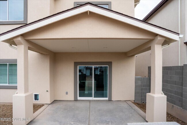 Photo - 720 E Mingus Ave
