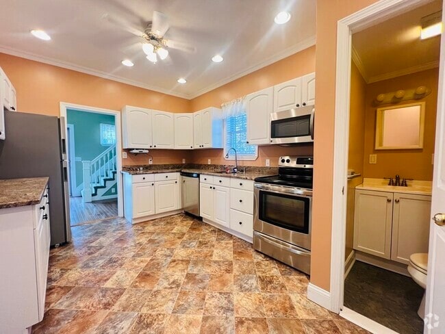 Building Photo - 91 Hamden Cir Unit 1 Rental