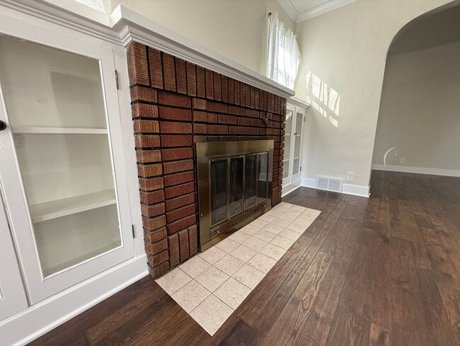 Photo - Newly Renovated 3 Bed, 1 Bath House w/ Bonus Room!