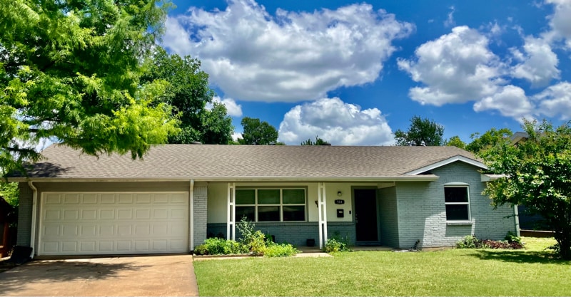 Photo - 830 Windsor Pl
