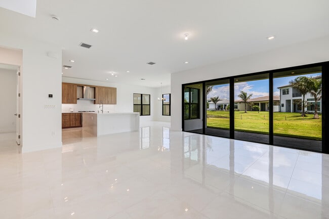 Photo - 9451 Riverside Pk Dr